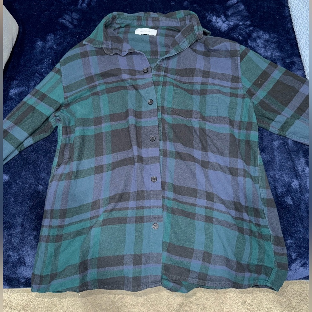 Urban Outfitters green flannel , size MEDIUM ,great condition